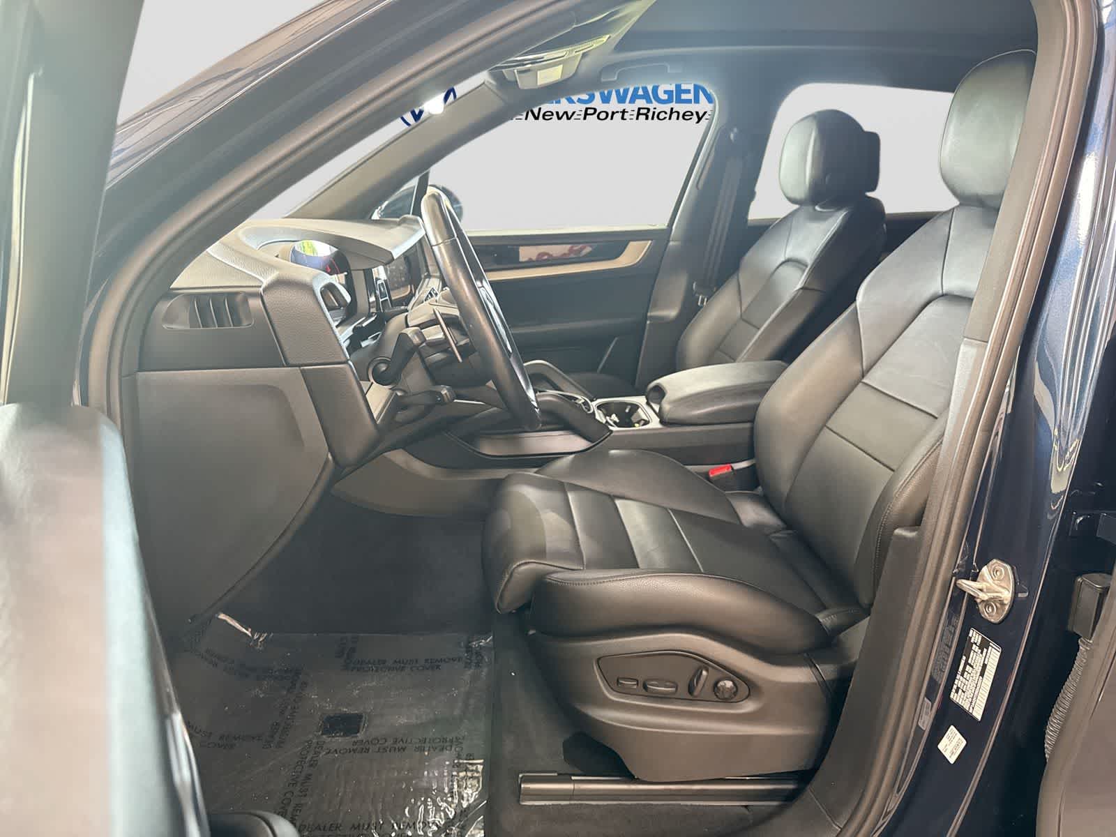 2024 Porsche Cayenne AWD