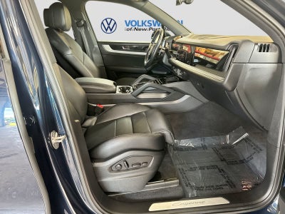 2024 Porsche Cayenne AWD