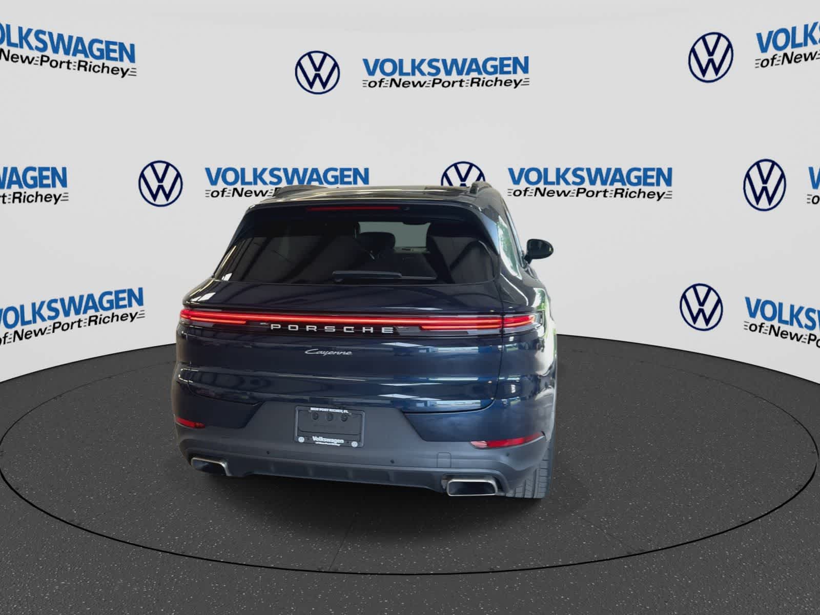 2024 Porsche Cayenne AWD