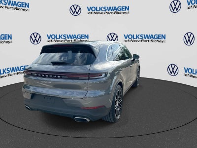 2025 Porsche Cayenne AWD