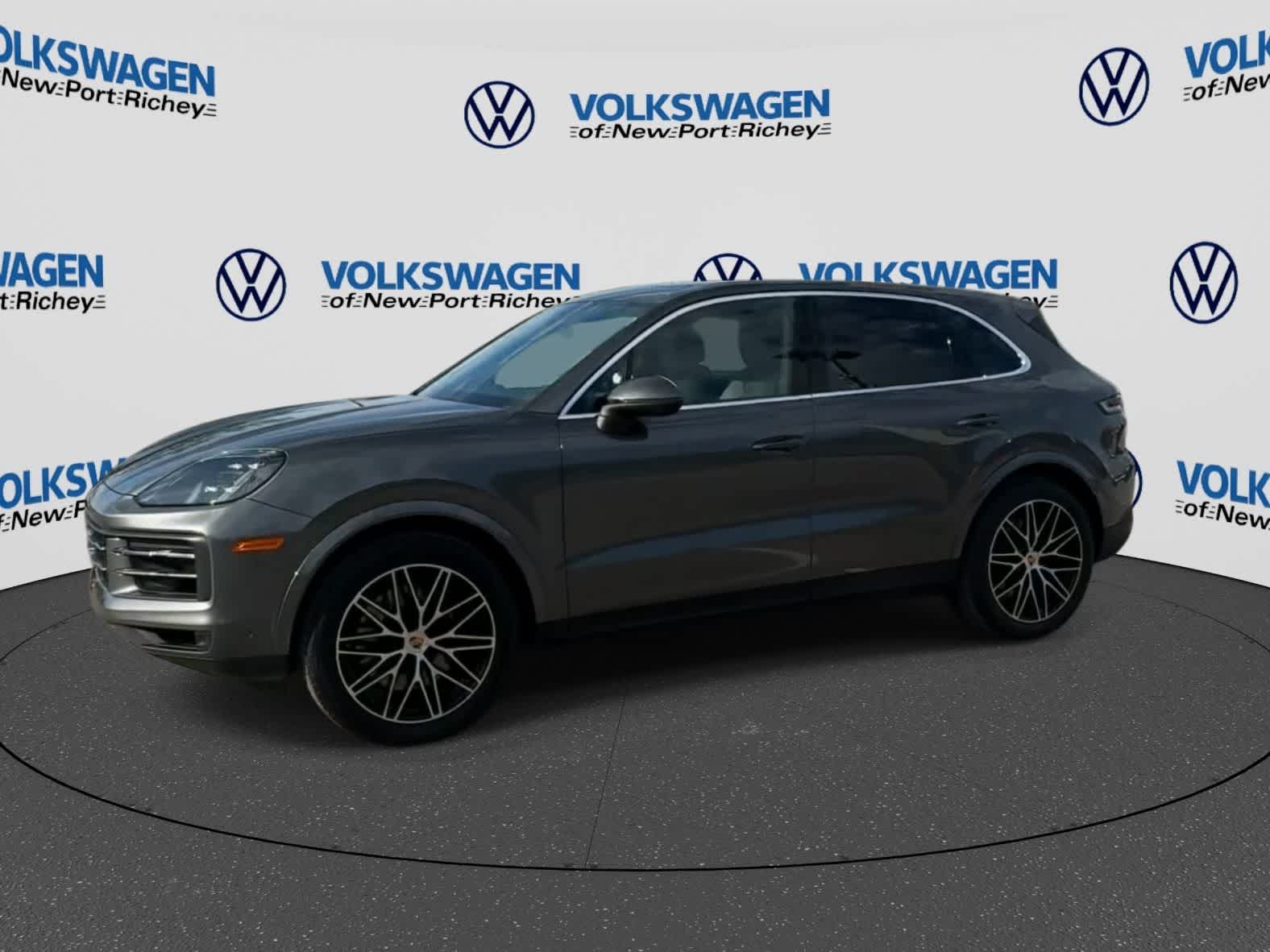 2025 Porsche Cayenne AWD