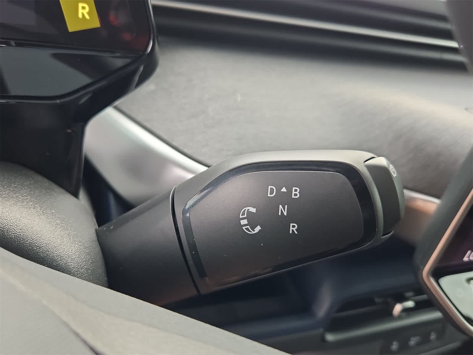 2025 Volkswagen ID. Buzz Pro S Plus