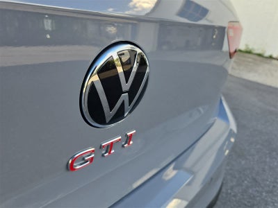 2026 Volkswagen Golf GTI SE