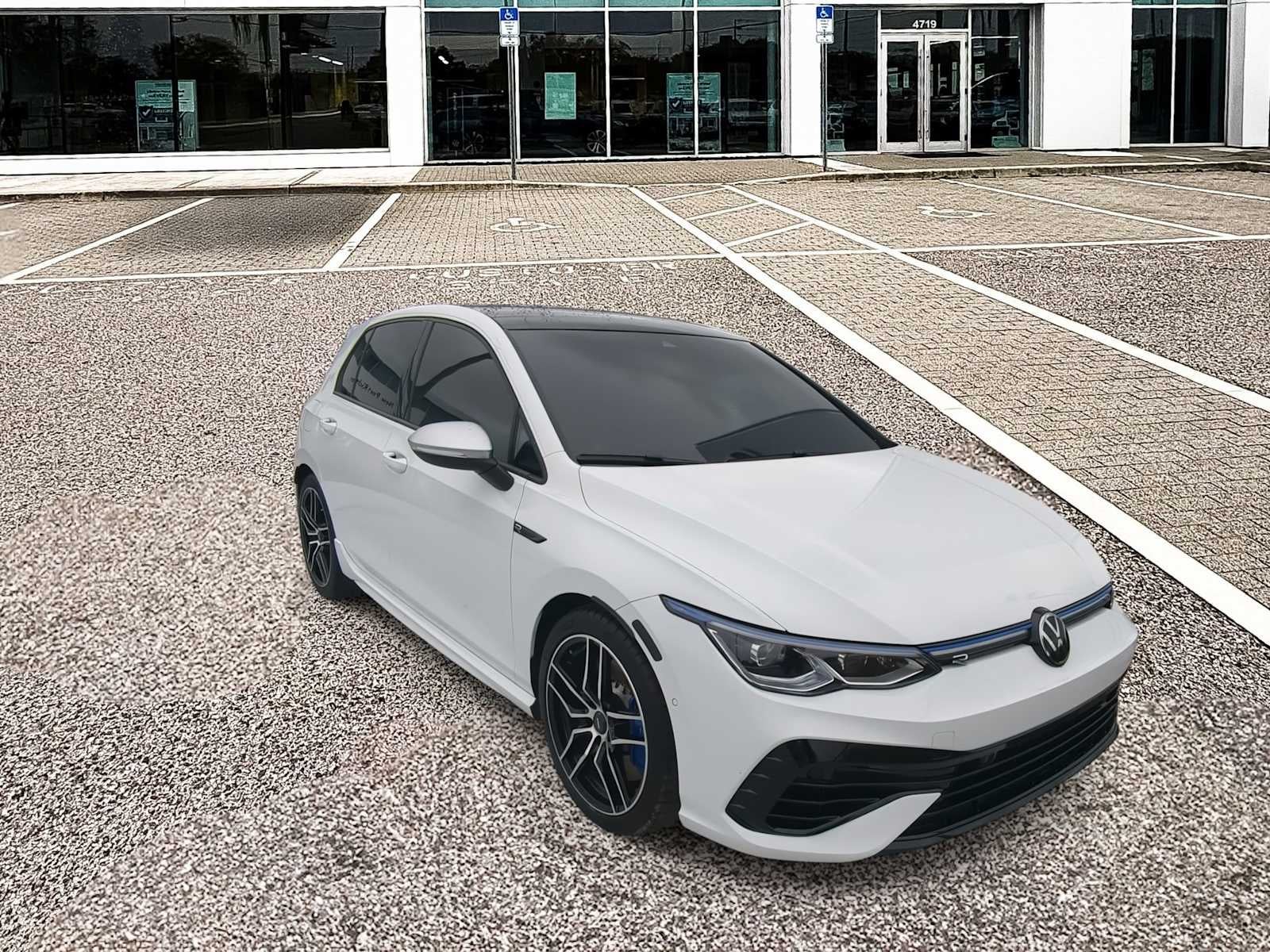 2023 Volkswagen Golf R 2.0T Manual