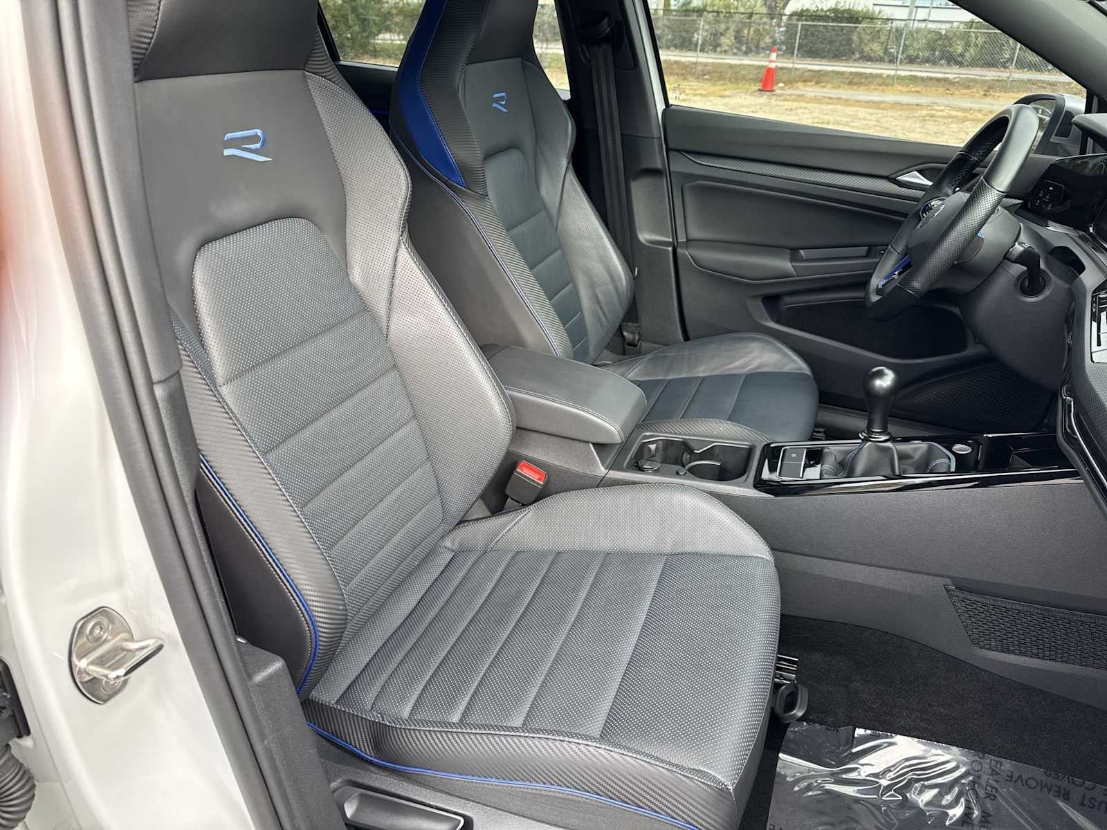 2023 Volkswagen Golf R 2.0T Manual