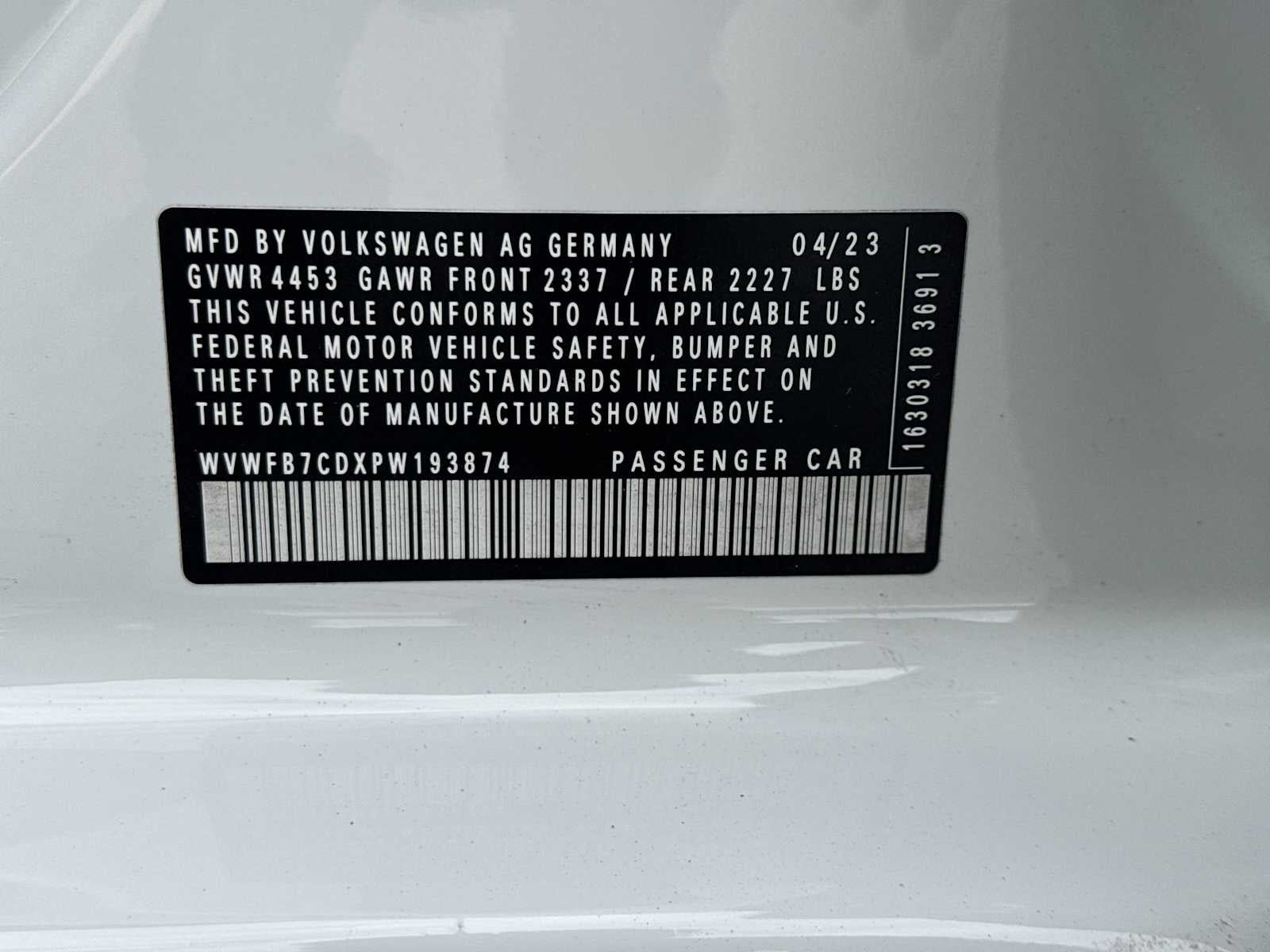 2023 Volkswagen Golf R 2.0T Manual