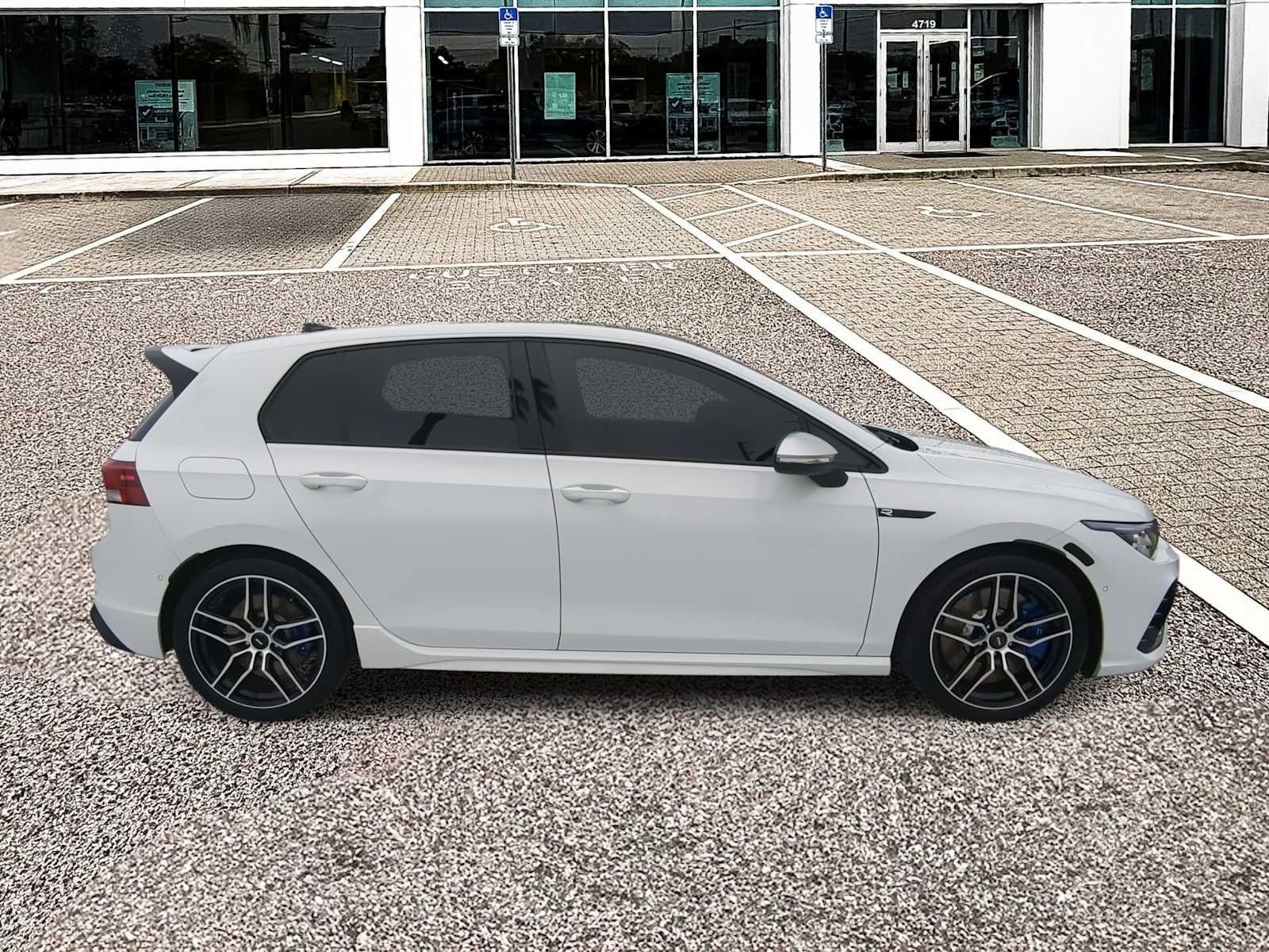 2023 Volkswagen Golf R 2.0T Manual