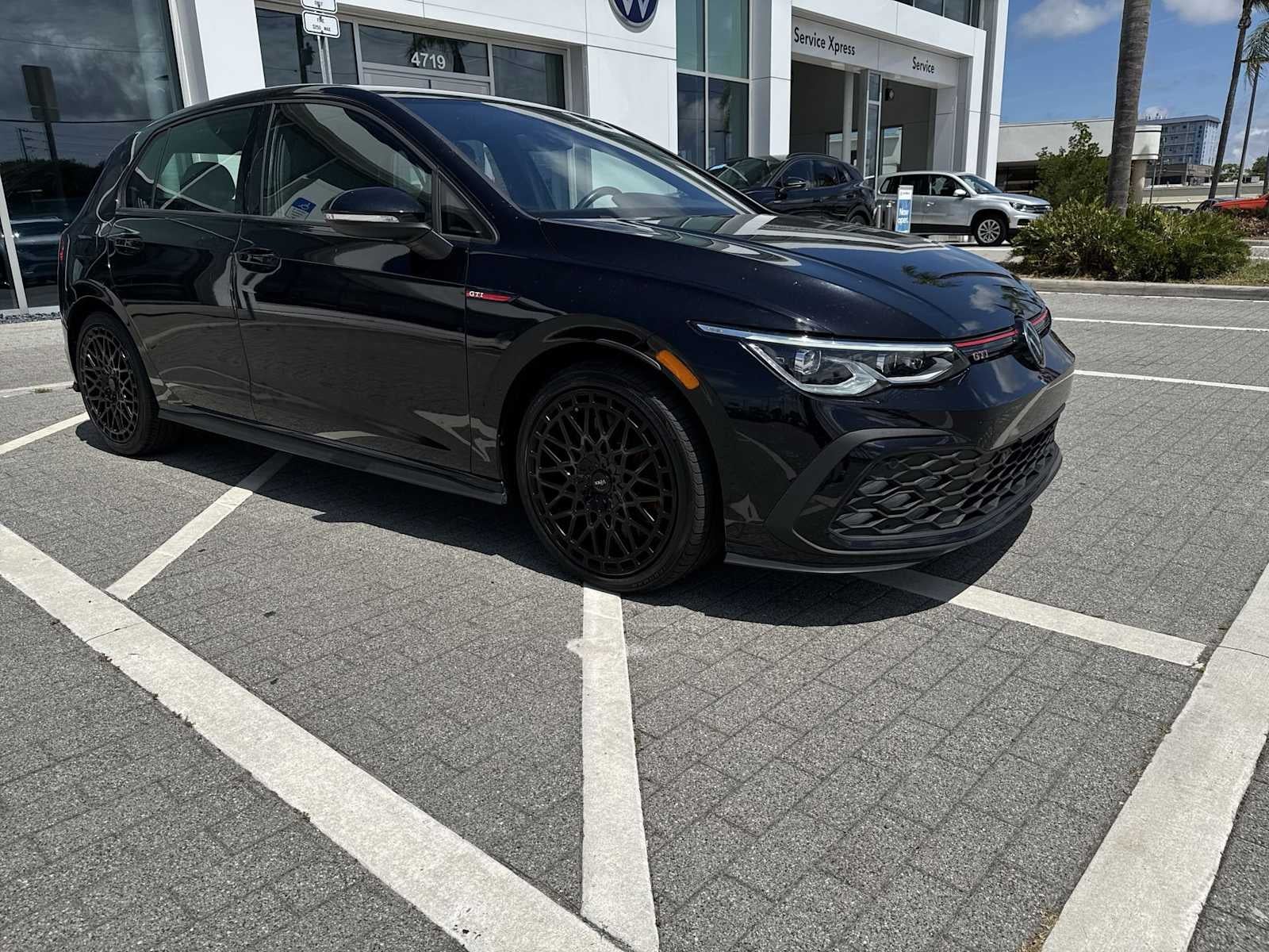 2024 Volkswagen Golf GTI 380 S