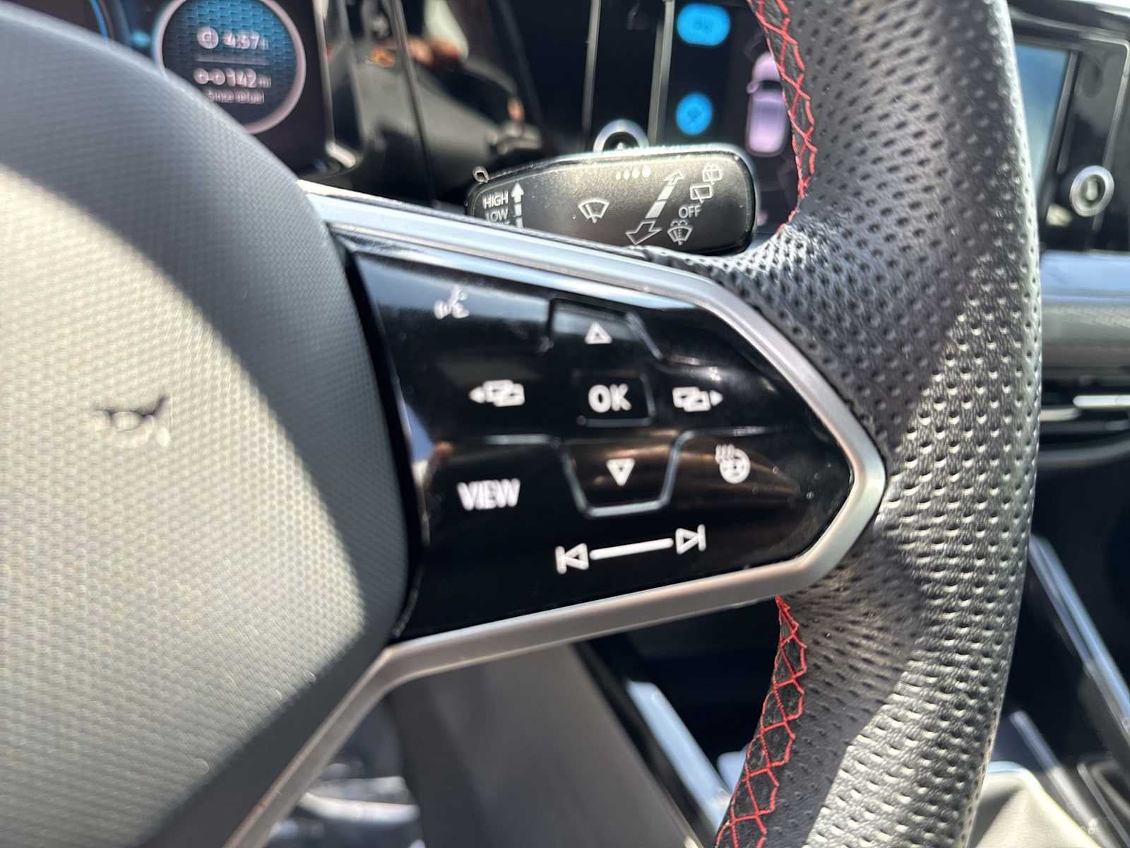 2024 Volkswagen Golf GTI 380 S