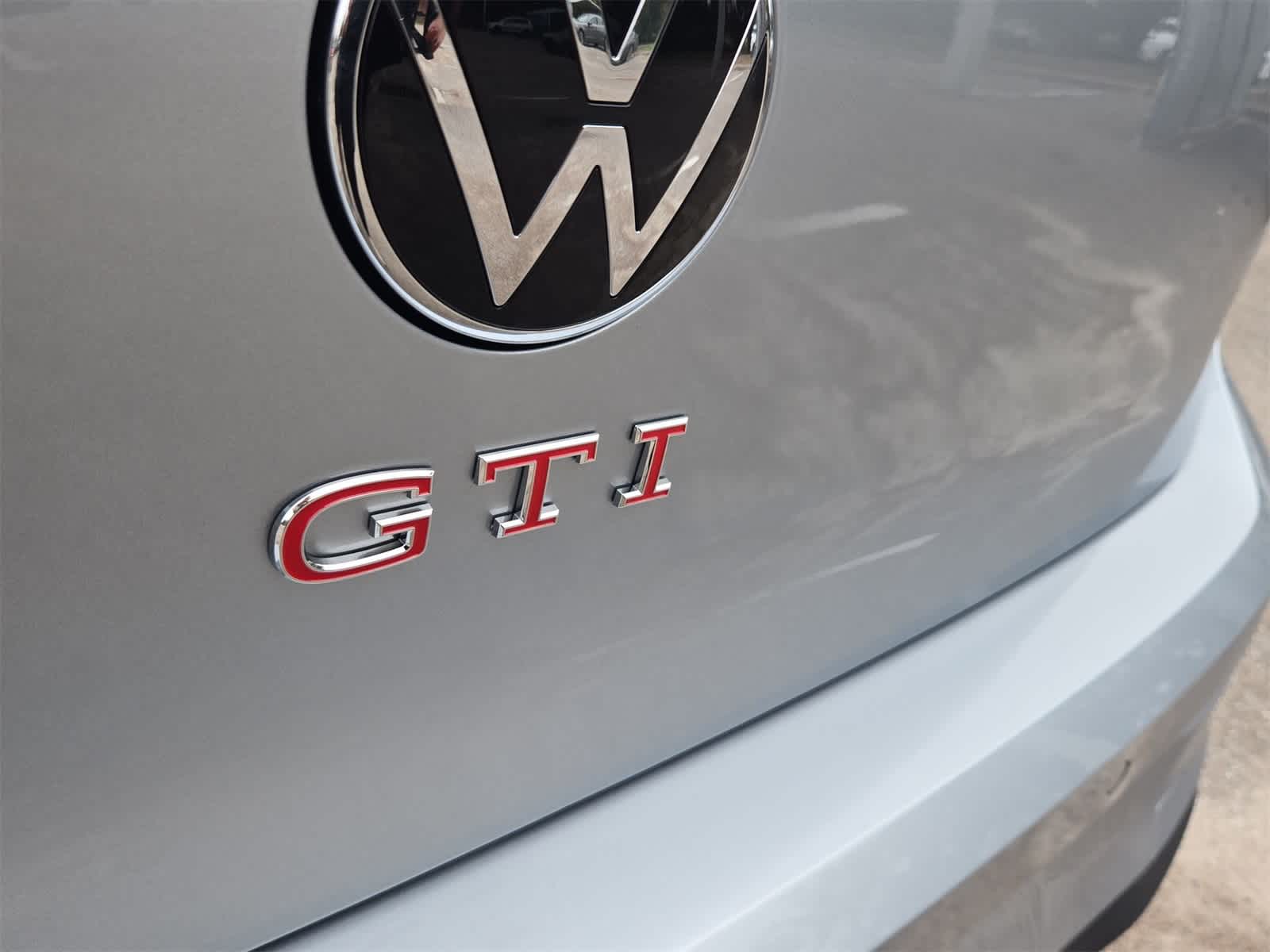 2026 Volkswagen Golf GTI SE