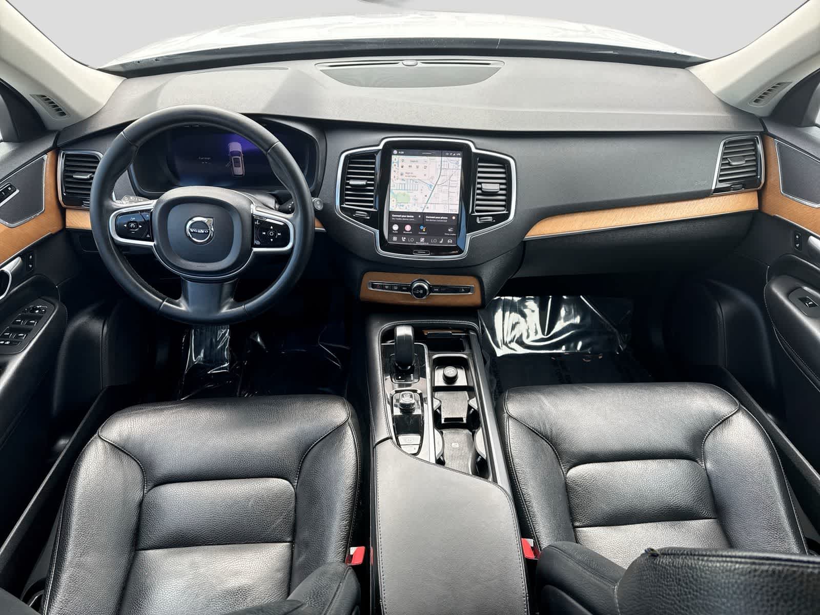 2023 Volvo XC90 Plus