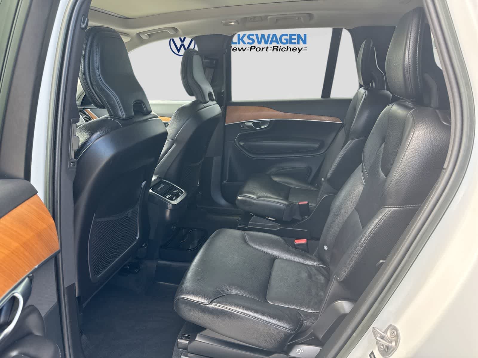 2023 Volvo XC90 Plus