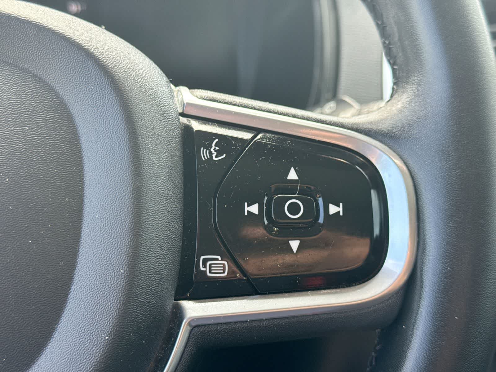 2023 Volvo XC90 Plus