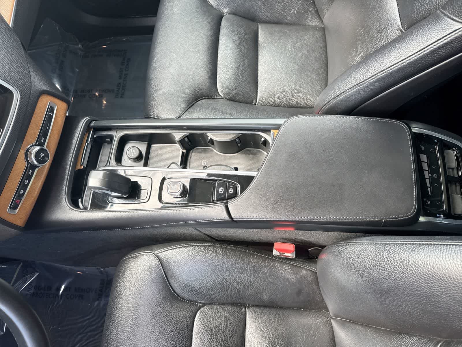 2023 Volvo XC90 Plus