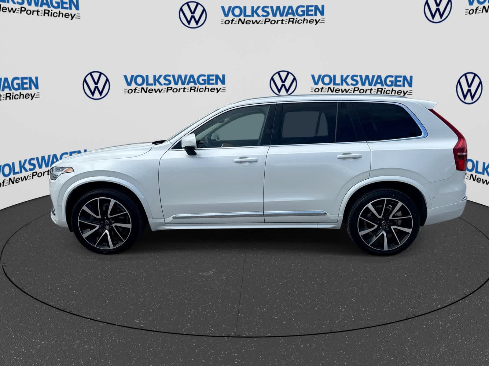 2023 Volvo XC90 Plus
