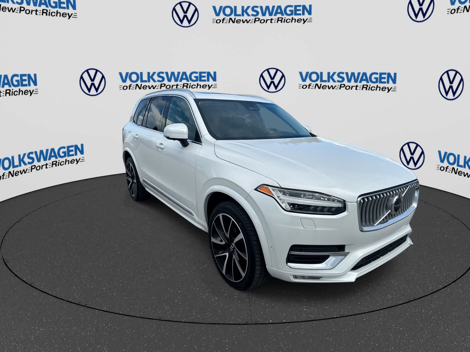 2023 Volvo XC90 Plus
