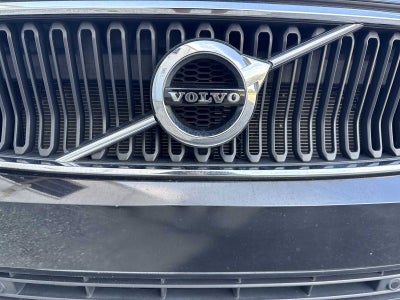 2020 Volvo XC40 Momentum