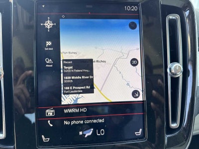 2020 Volvo XC40 Momentum