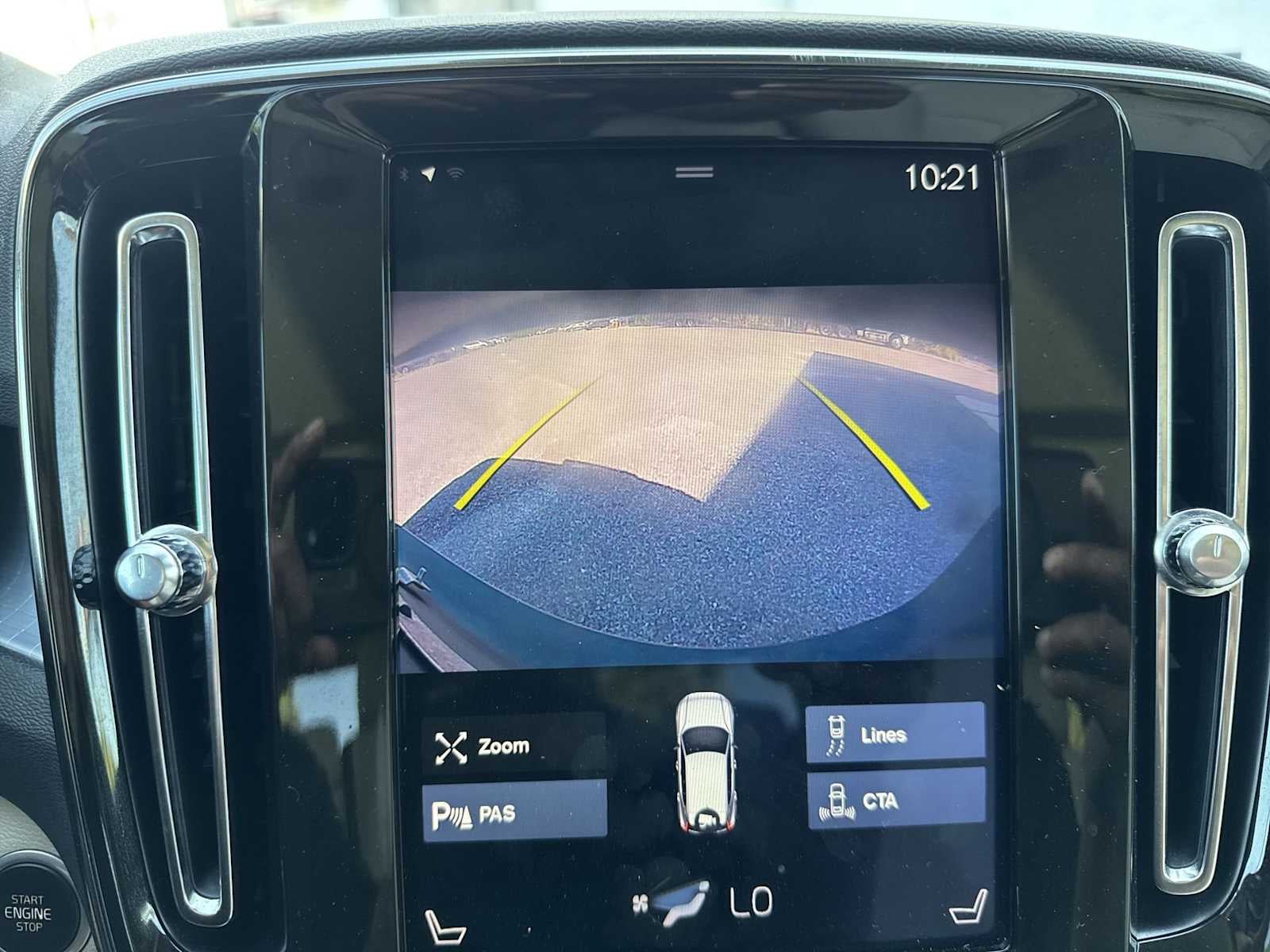 2020 Volvo XC40 Momentum