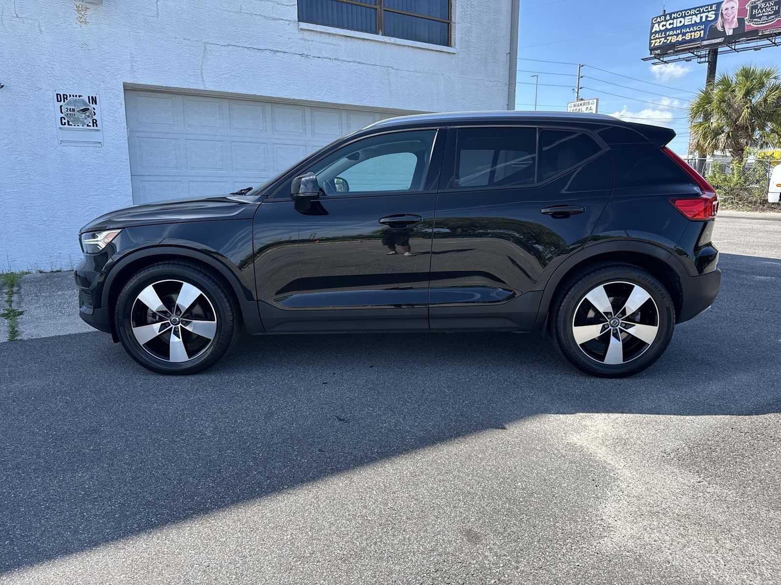 2020 Volvo XC40 Momentum