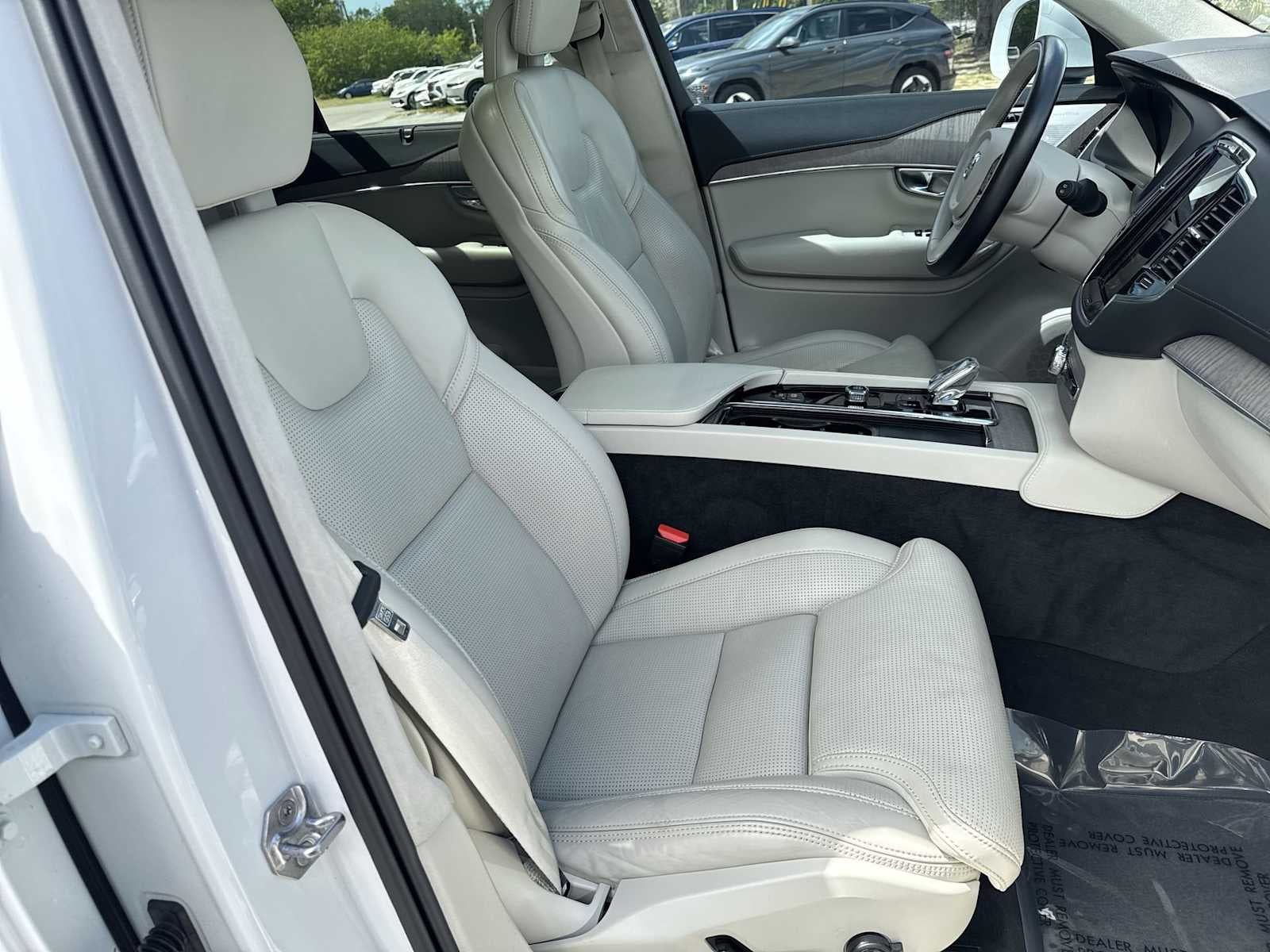 2022 Volvo XC90 Recharge Plug-In Hybrid Inscription