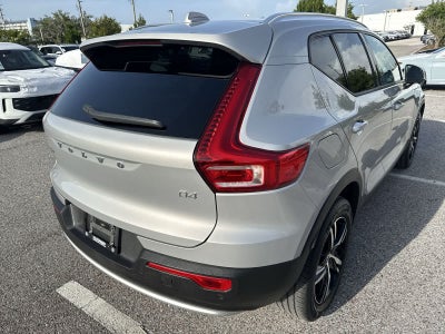 2023 Volvo XC40 Core