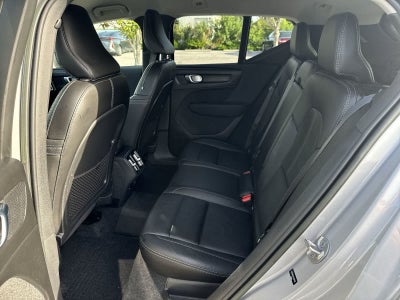 2023 Volvo XC40 Core