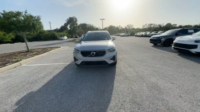 2023 Volvo XC40 Core