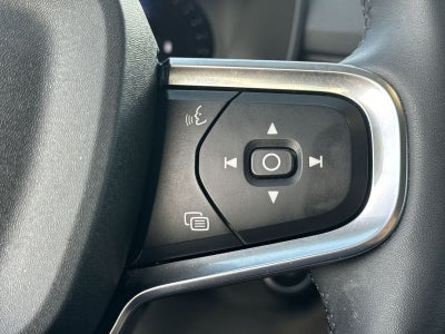2023 Volvo XC40 Core