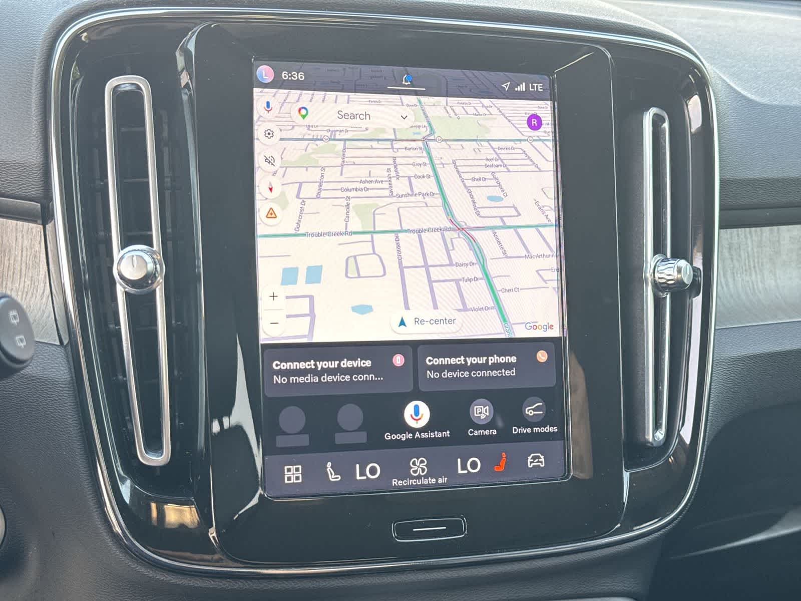 2023 Volvo XC40 Core