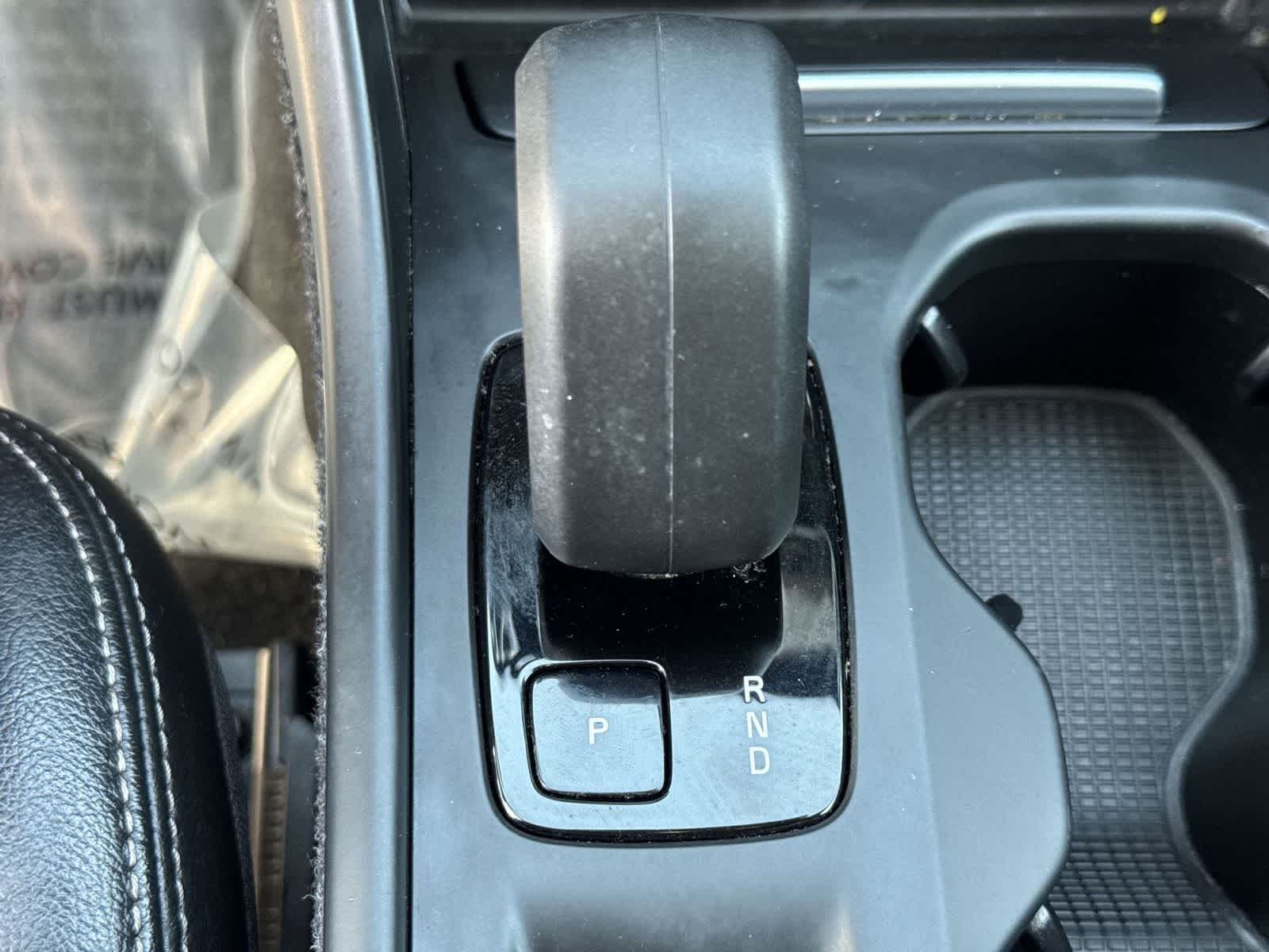 2023 Volvo XC40 Core
