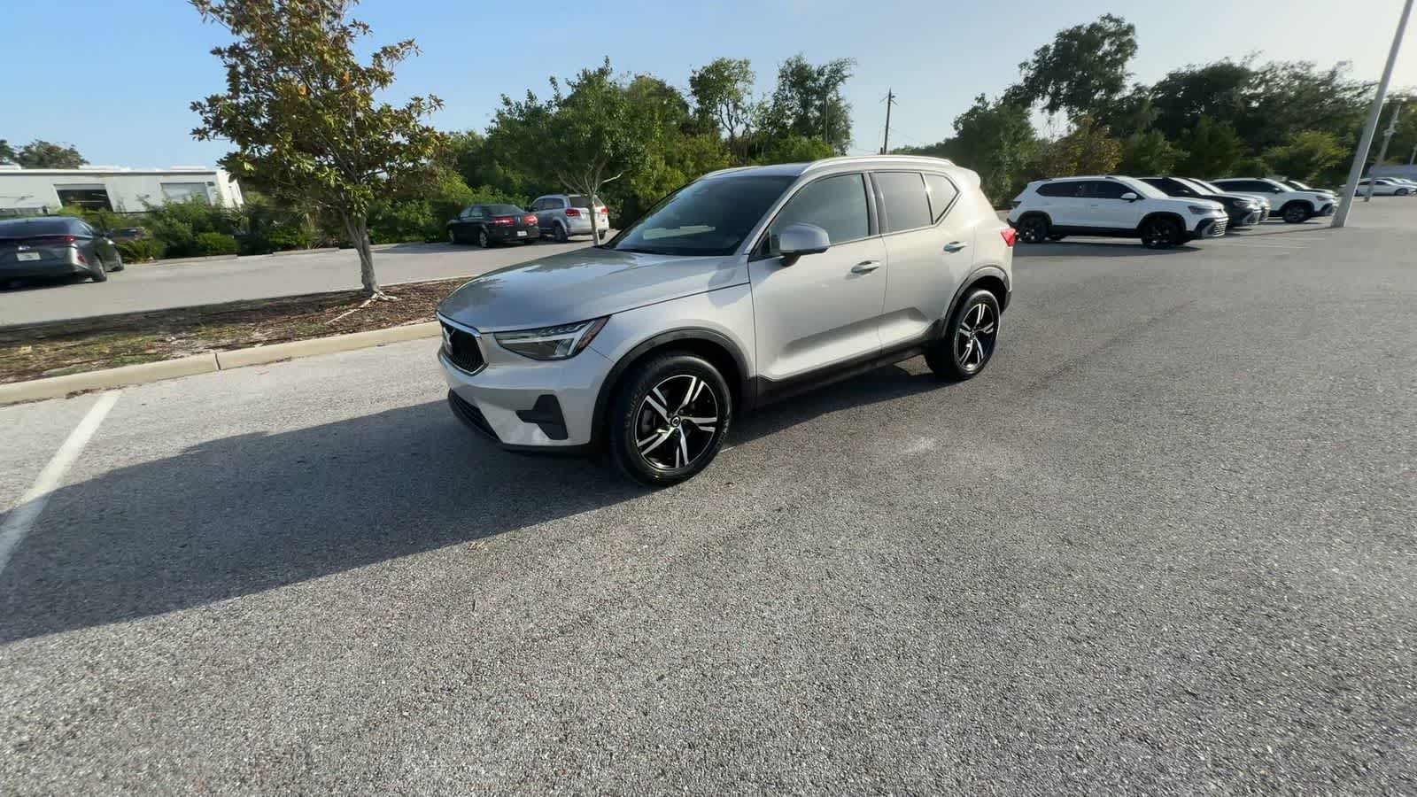 2023 Volvo XC40 Core