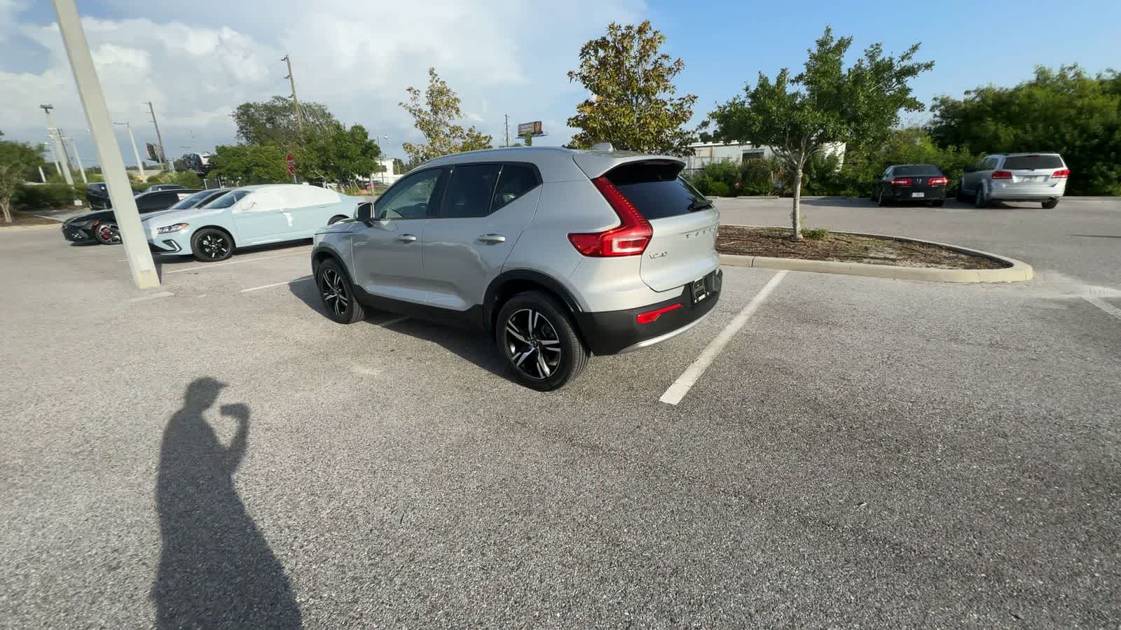 2023 Volvo XC40 Core