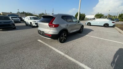 2023 Volvo XC40 Core