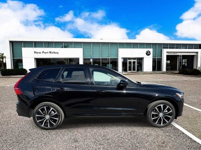 2023 Volvo XC60 Plus Dark Theme