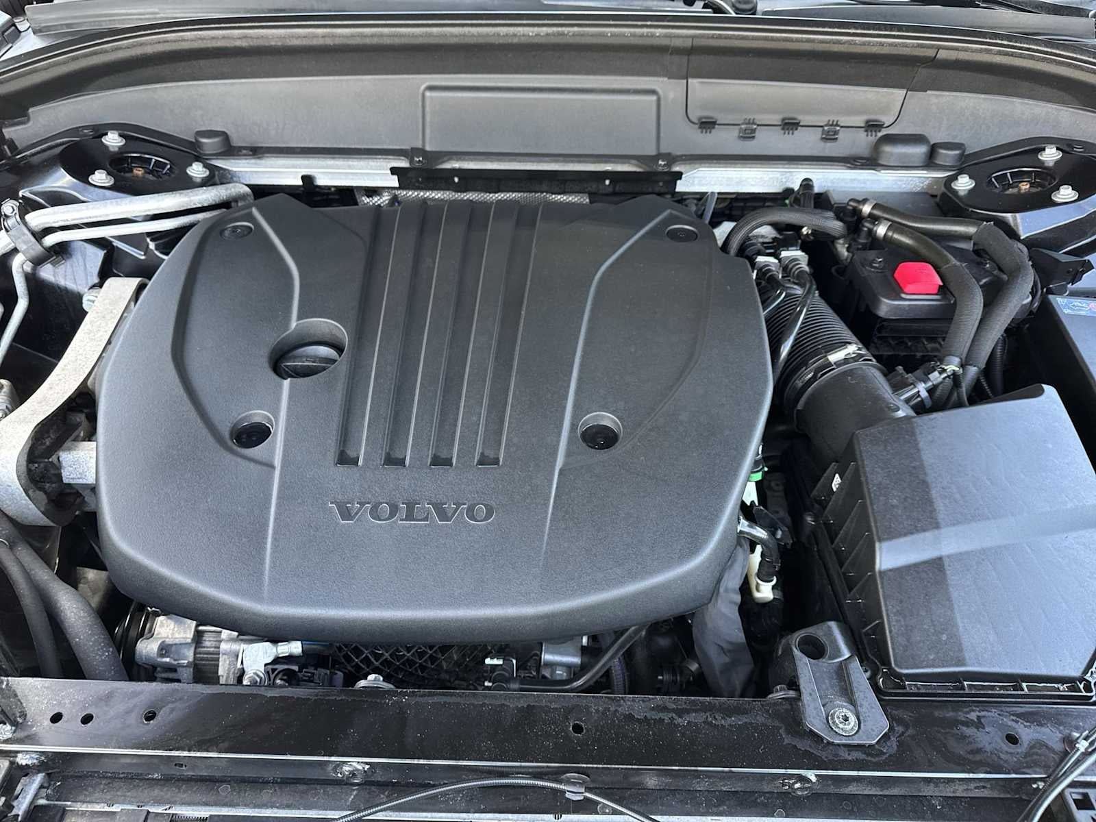 2022 Volvo XC60 Momentum