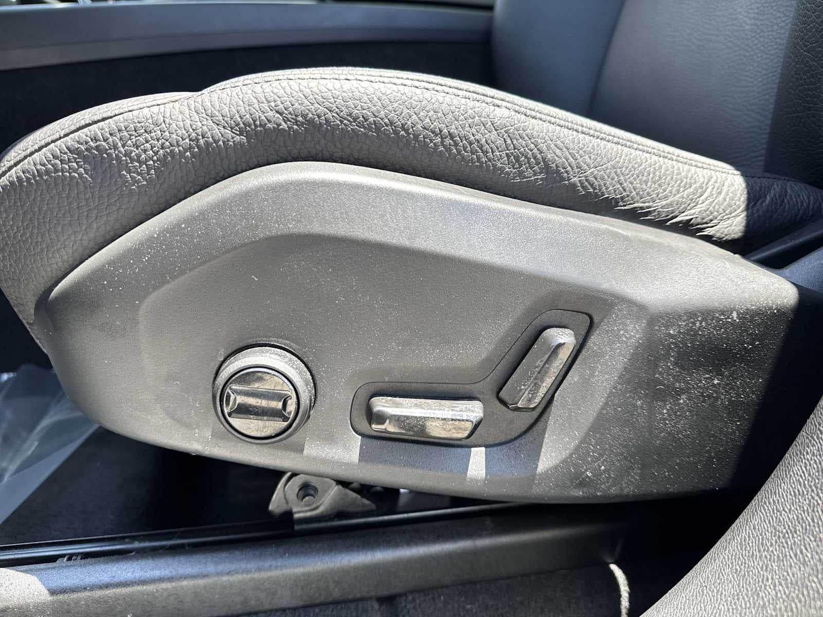 2022 Volvo XC60 Momentum