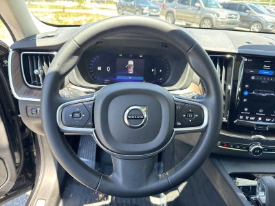 2022 Volvo XC60 Momentum