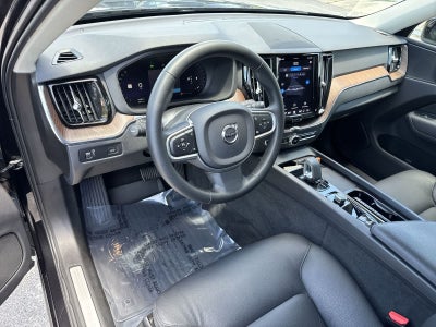 2022 Volvo XC60 Momentum