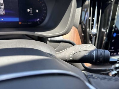 2022 Volvo XC60 Momentum
