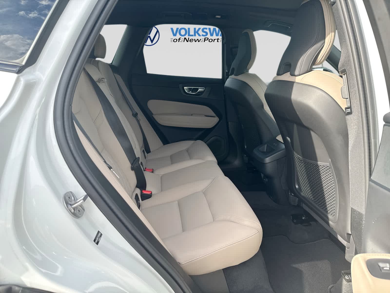 2026 Volvo XC60 Plus