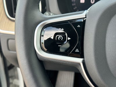 2026 Volvo XC60 Plus