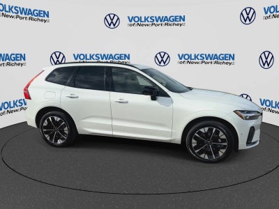 2026 Volvo XC60 Plus