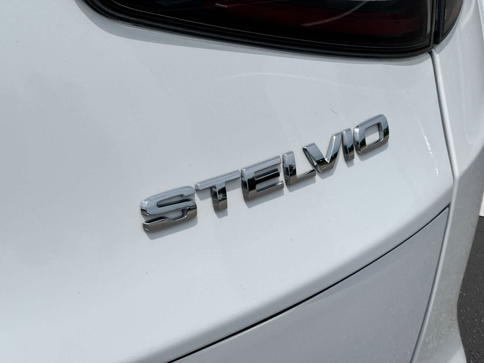2024 Alfa Romeo Stelvio Veloce